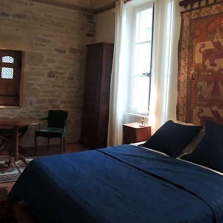 Maison Romane 1136 Cluny Buitenkant foto