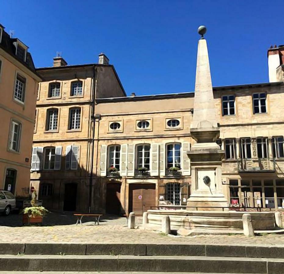 Maison Romane 1136 Cluny Buitenkant foto