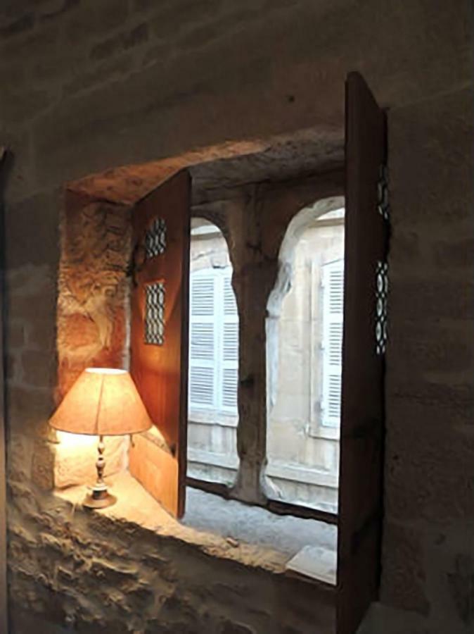 Maison Romane 1136 Cluny Buitenkant foto