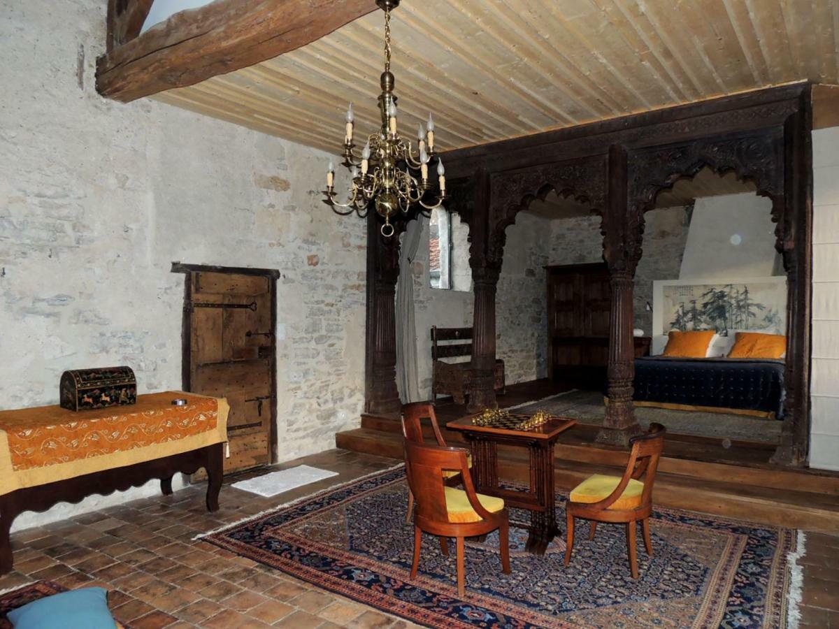 Maison Romane 1136 Cluny Buitenkant foto